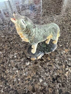 Howling Wolf Figurine - Green and Tan Decorative Accent